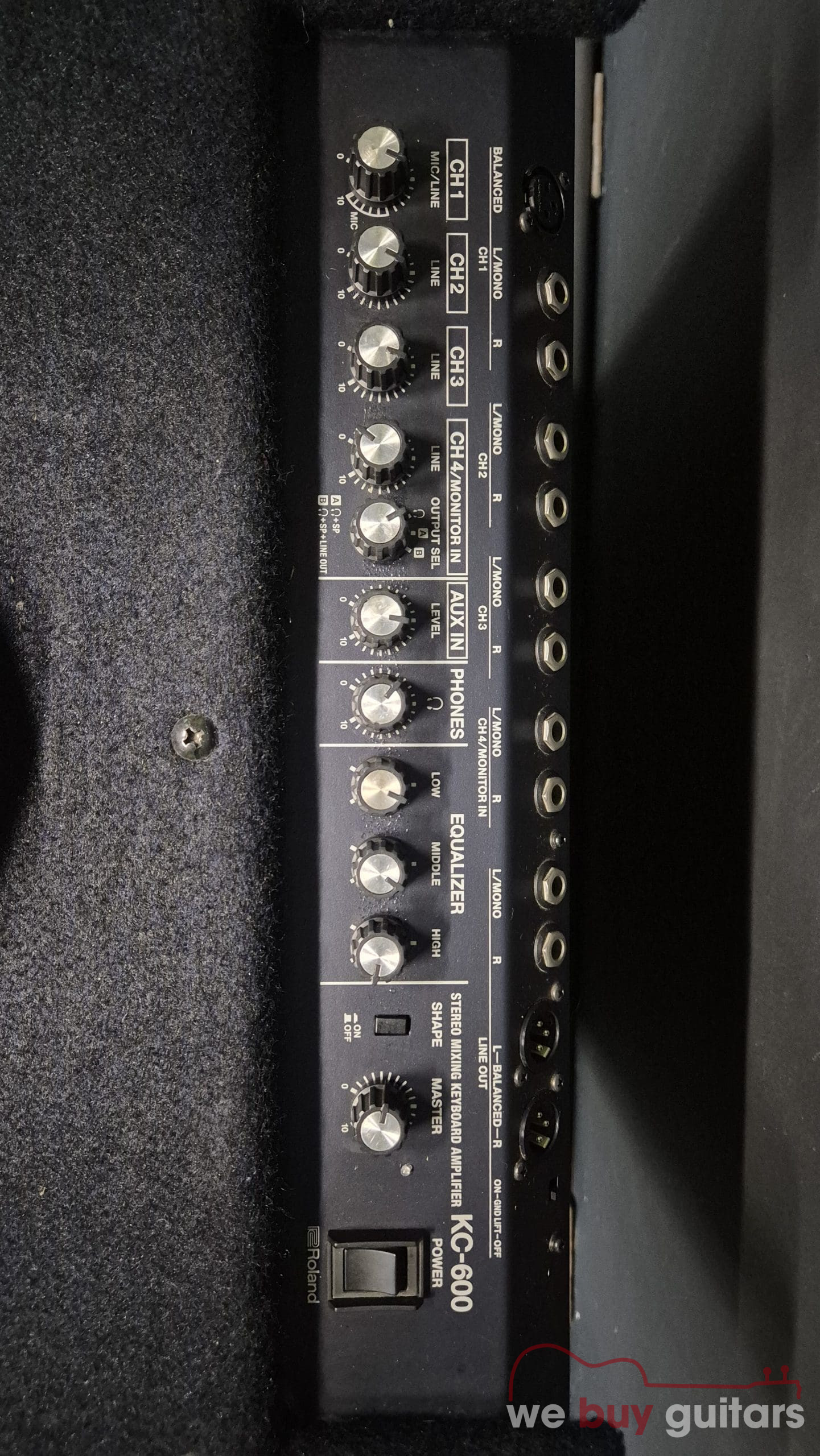 Roland KC-600 (200W) Keyboard / Piano Amplifier - Image 5