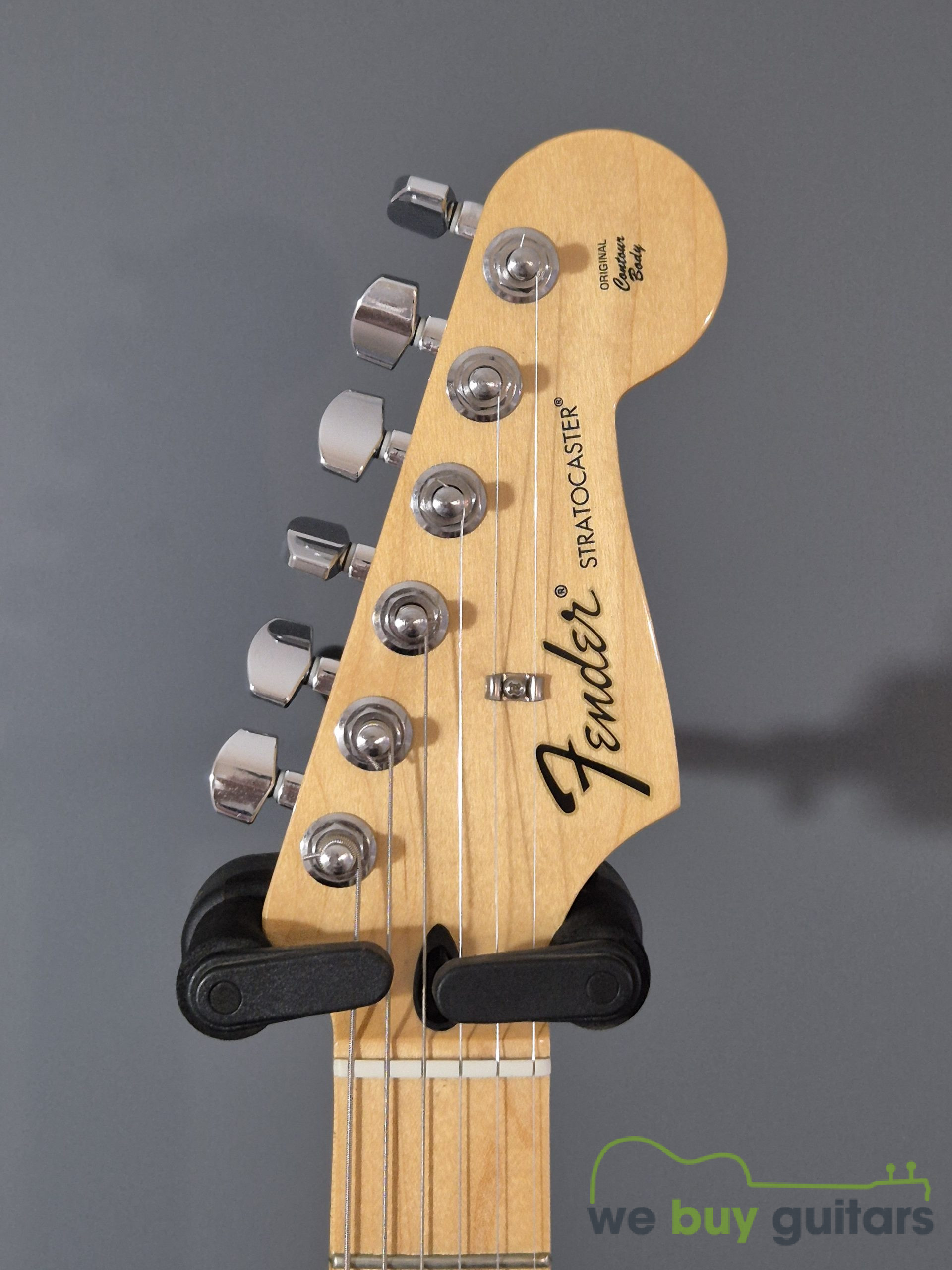 Fender Standard Stratocaster (MIM) - Maple Neck - Candy Apple Red - Image 4